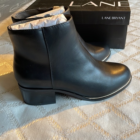 Lane Bryant Wide Width Ankle Boots, size 9, 10 - Picture 4 of 9